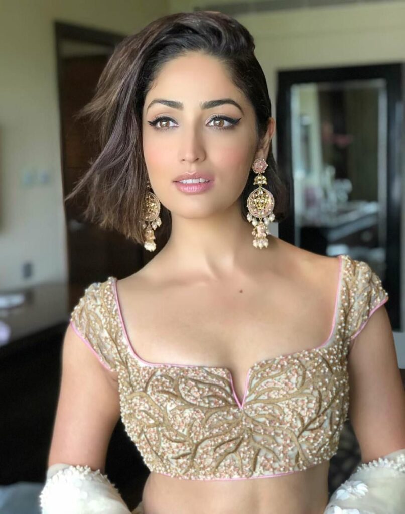 Yami Gautam Hot Photos 009