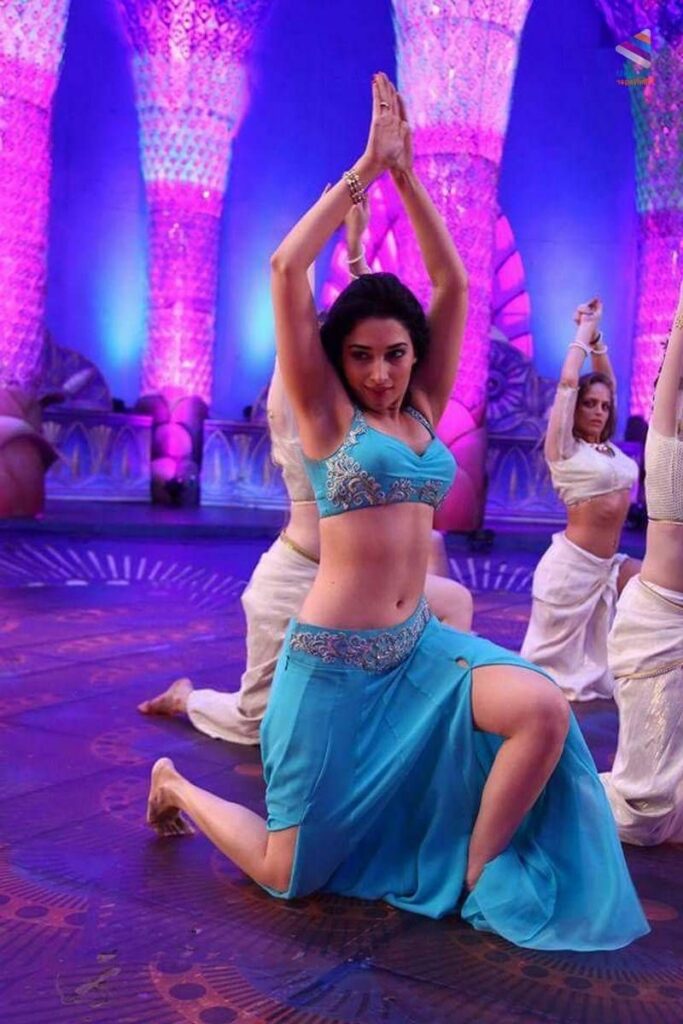 Tamannaah Hot And Sexy Photos 021